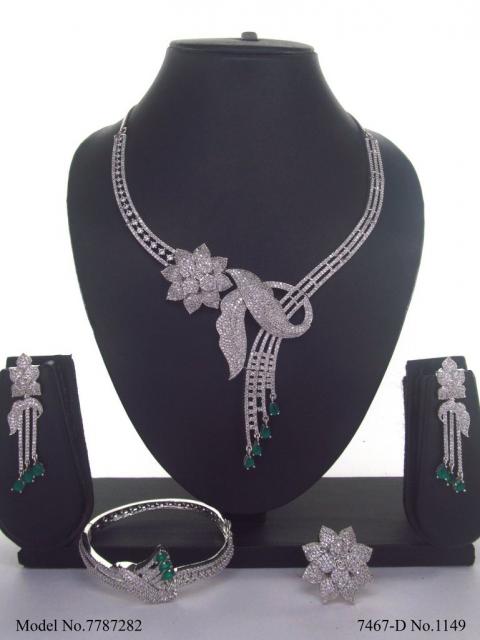 Traditional Zirconia Jewelry Set for Classy Women