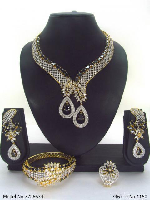 Statement American Diamond Set