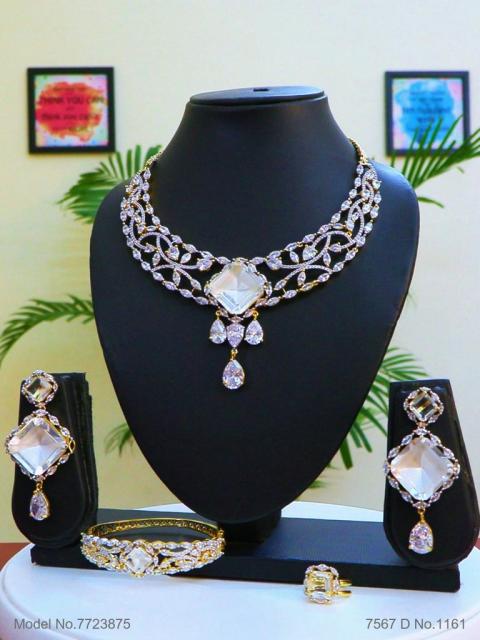 Handmade Traditional Masterpiece Zircon Jewelry Set