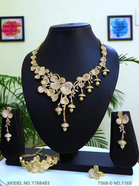 Western Necklace set