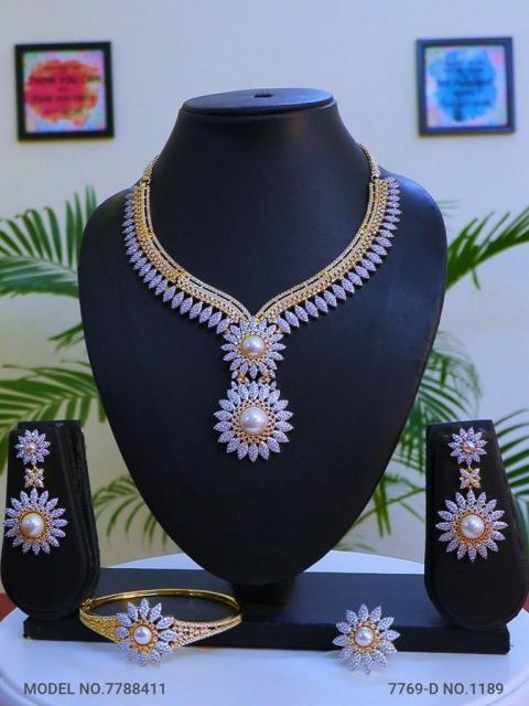 A Masterpiece | Handcrafted Traditional Jewellery Set