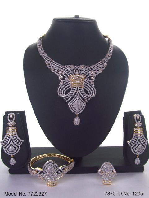 Trendy Traditional Necklace Set | Ideal Birthday Gift