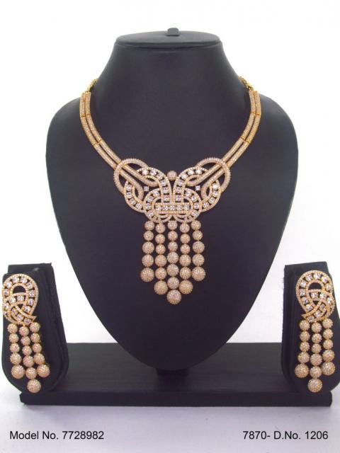 Amazing Traditional Jewelry Set