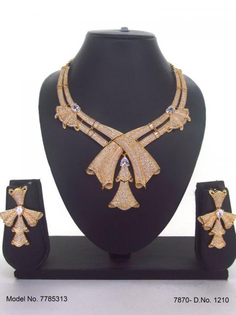 Bridesmaid Necklace Set for Traditional Weddings