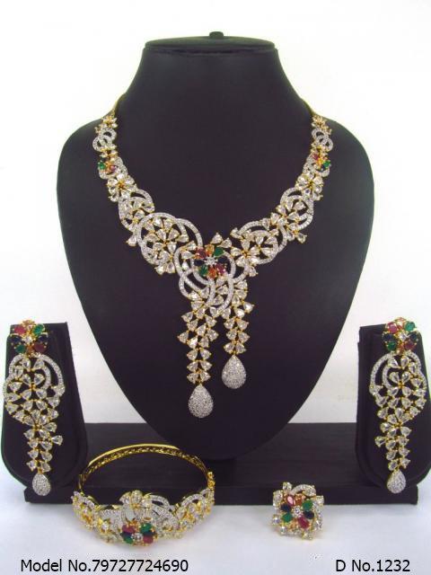 Fashion Necklace Set | Artificial Diamonds / Zircons