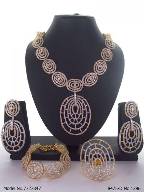 Fashion Necklace Set | Artificial Diamonds / Zircons