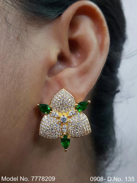 Ear jacket stud with original Zircon stone