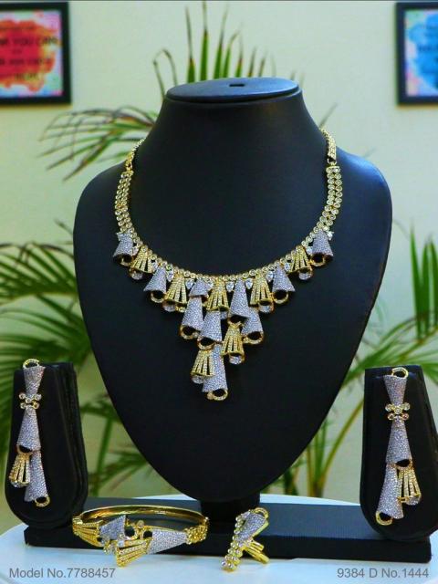 Designer Jewelry in Wholesale