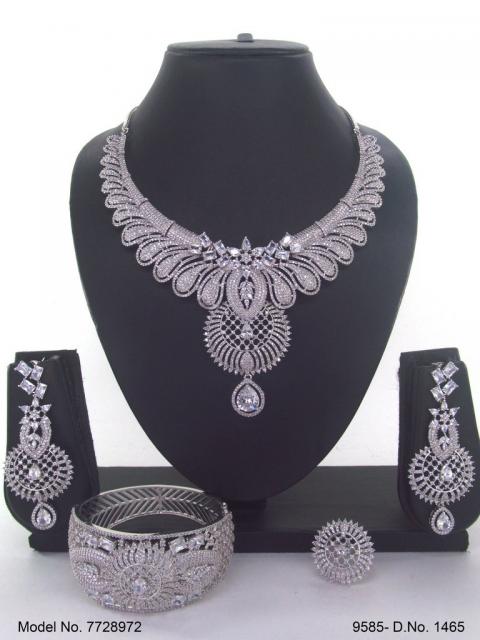 Traditional Design | American Diamond Jewelry Set