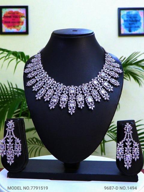 Trendy Traditional Necklace Set | Ideal Birthday Gift