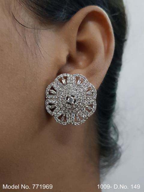 Pure handcrafted Studded Zircon | Fashion Studs