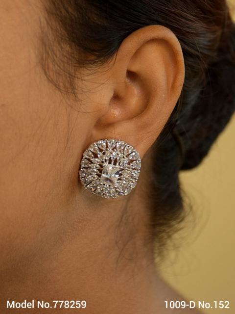 Earrings made of Cubic Zircons