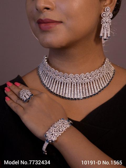 Trendy Fashion Jewellery Set