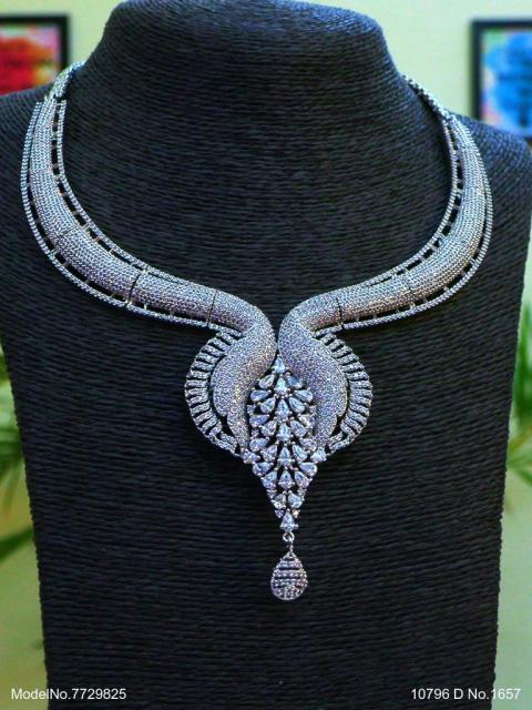 Necklace Designed by Passionate Craftsmen !