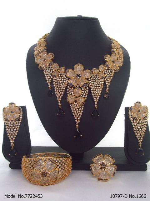 Western Necklace set