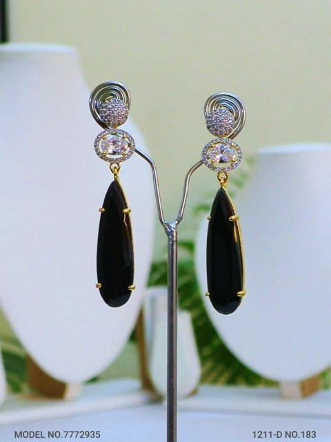 Rare Showstopper Earring Design