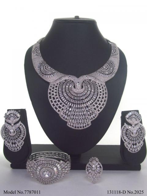 A Masterpiece | Handcrafted Traditional Jewellery Set