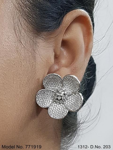 Light Weighted Stud Earrings