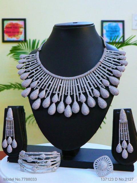 Showstopper Imitation Jewelry Set