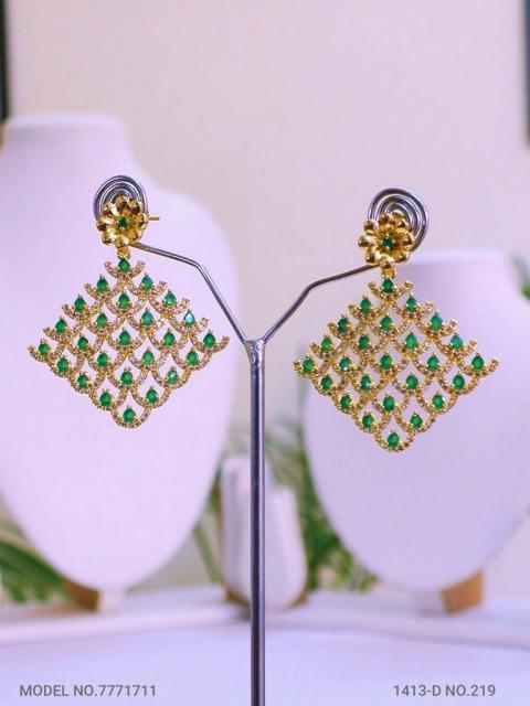 Earrings | Popular in US, Asia