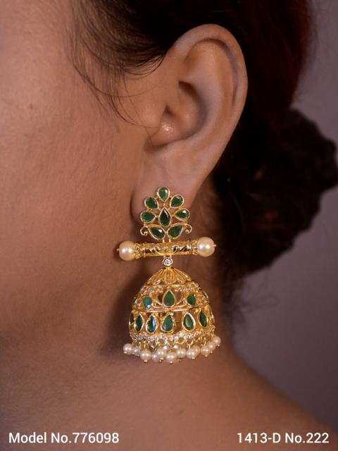 Zircon Earrings can be a Gift